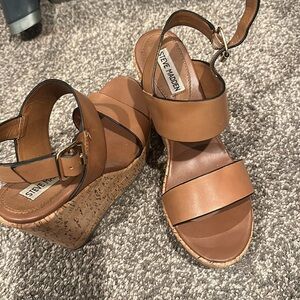 Steve Madden Brown Wedges